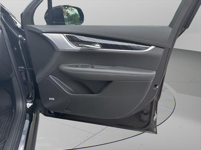 new 2025 Cadillac XT6 car, priced at $60,915