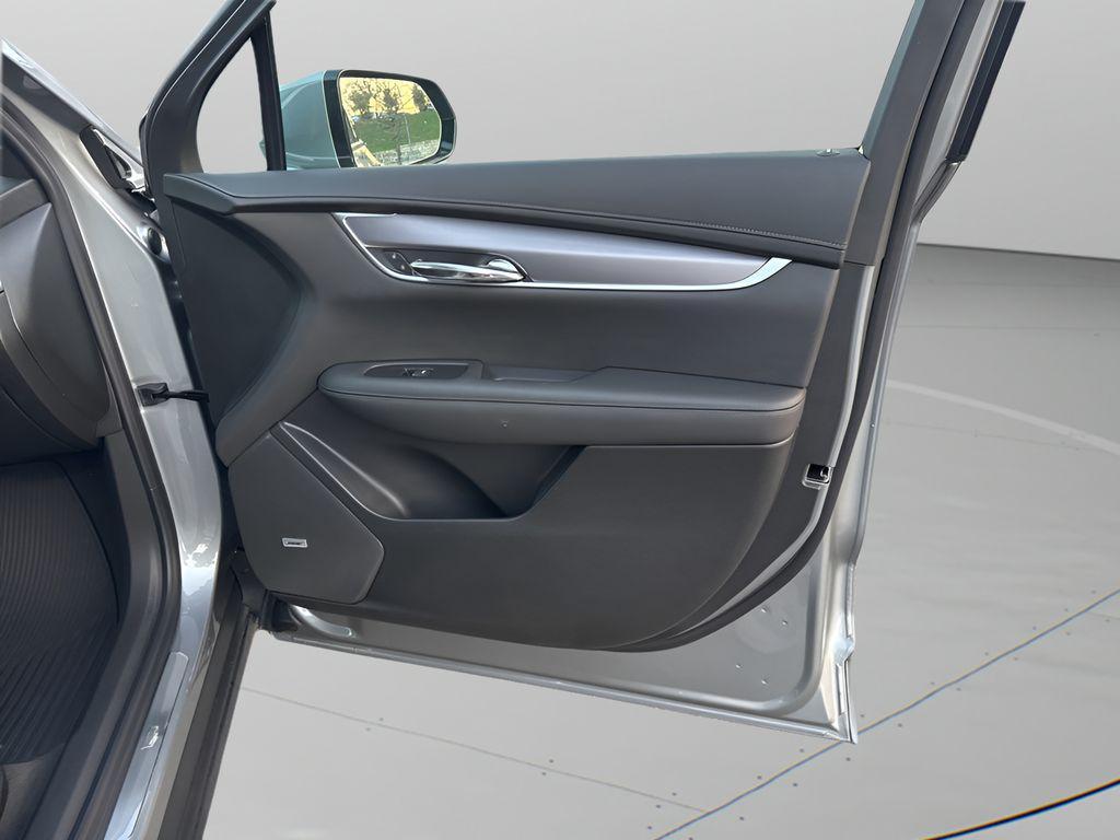 new 2025 Cadillac XT6 car, priced at $50,885