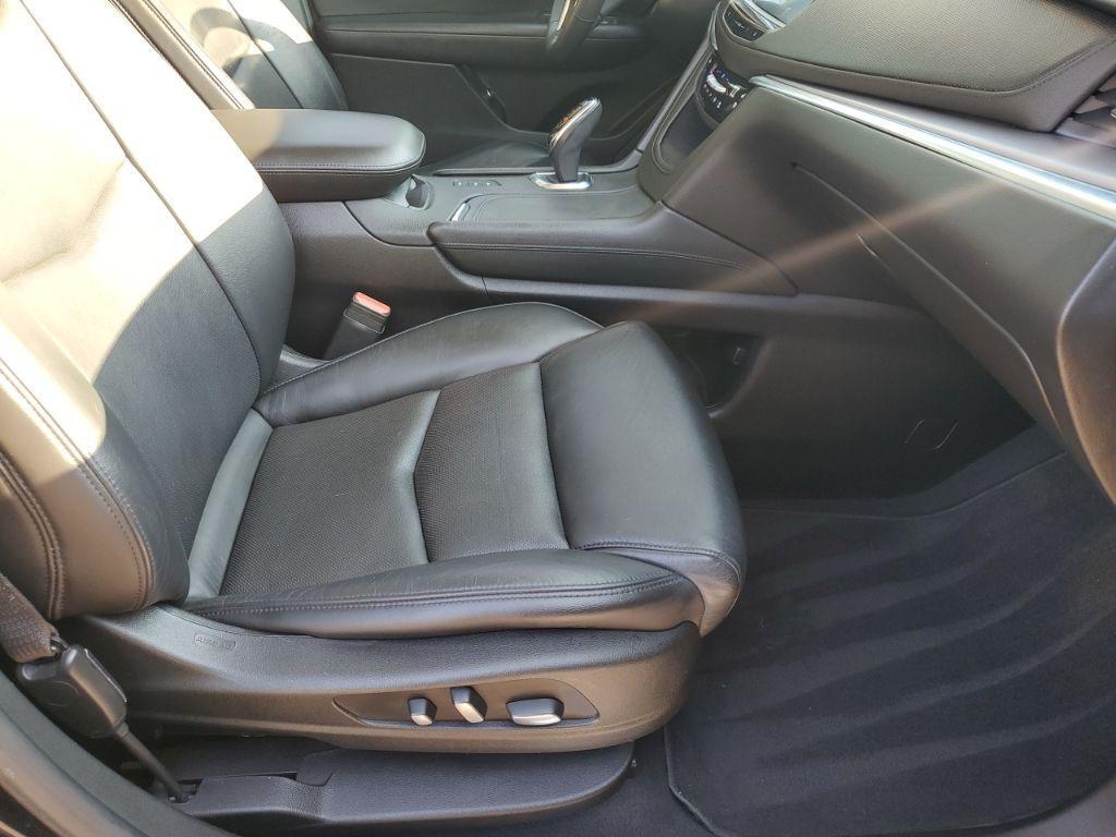 used 2017 Cadillac XT5 car, priced at $18,993