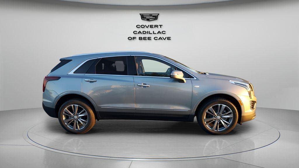 new 2025 Cadillac XT5 car, priced at $52,759