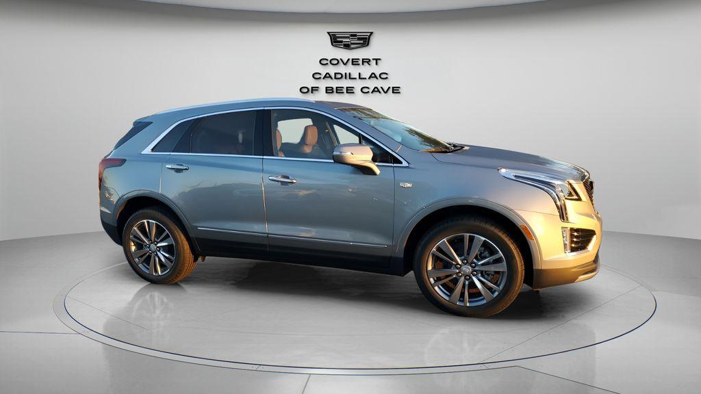 new 2025 Cadillac XT5 car, priced at $52,759