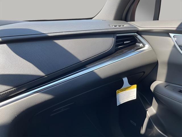 new 2025 Cadillac XT6 car, priced at $43,000