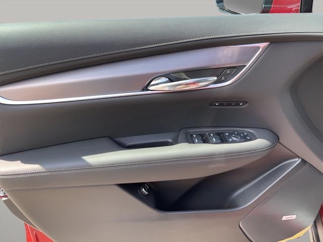 new 2025 Cadillac XT6 car, priced at $43,000