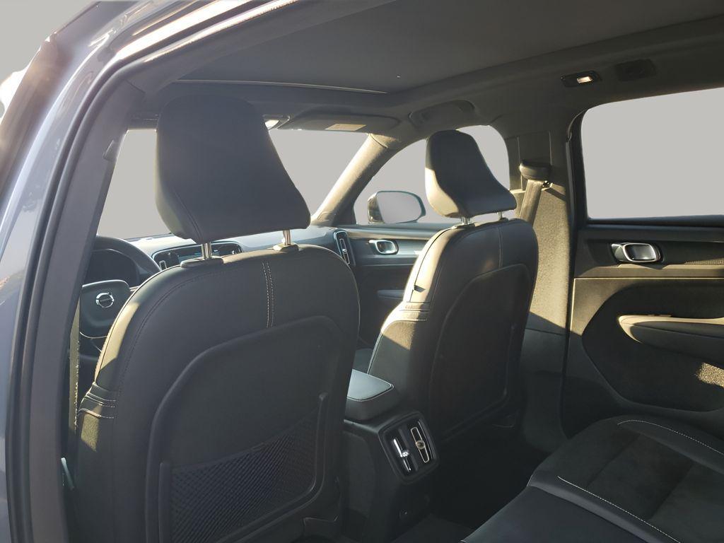used 2022 Volvo XC40 Recharge Pure Electric car, priced at $24,357