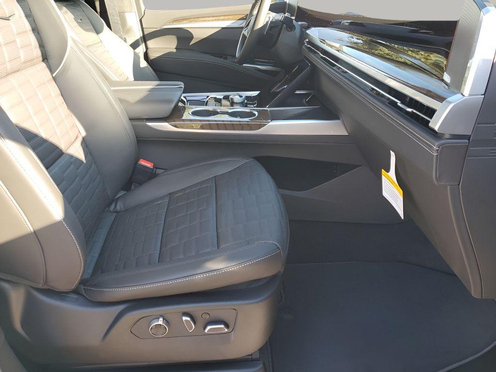 new 2026 Cadillac Escalade ESV car, priced at $135,580