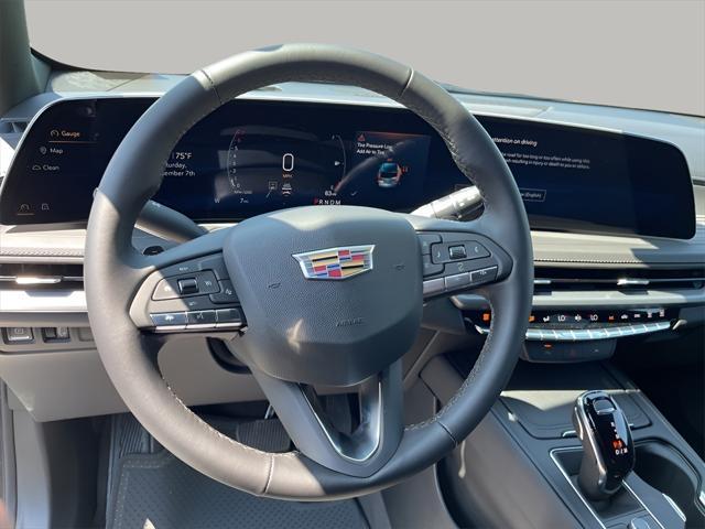 new 2025 Cadillac XT4 car, priced at $40,990