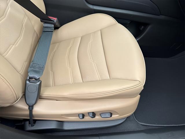new 2025 Cadillac XT6 car, priced at $66,000