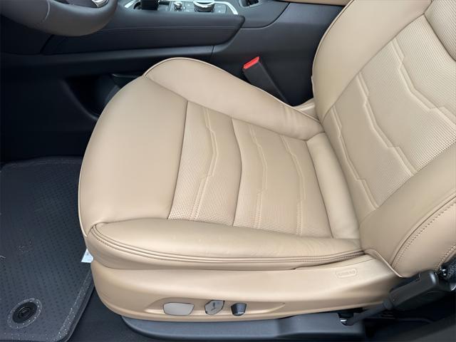 new 2025 Cadillac XT6 car, priced at $66,000