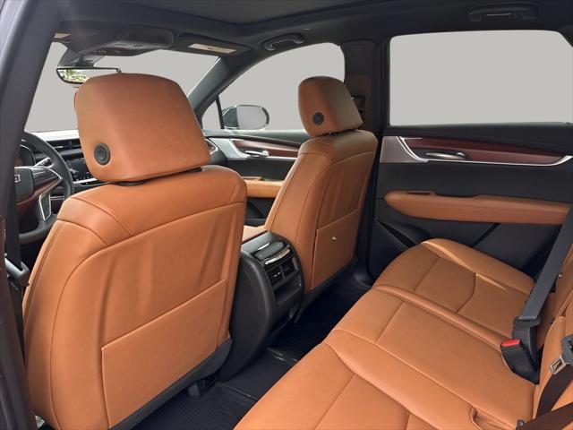 new 2025 Cadillac XT5 car, priced at $55,310