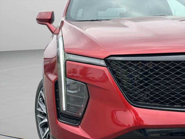 new 2024 Cadillac XT4 car, priced at $43,500