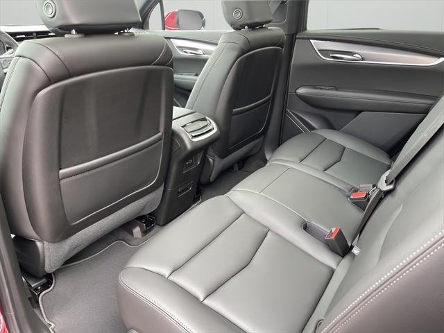 new 2025 Cadillac XT6 car, priced at $50,114
