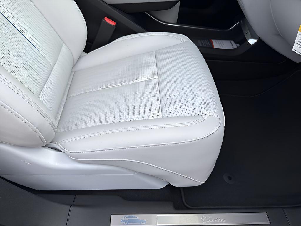 new 2025 Cadillac LYRIQ car, priced at $61,414