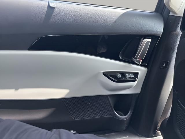 used 2022 Kia Carnival car, priced at $32,476
