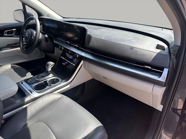 used 2022 Kia Carnival car, priced at $32,476