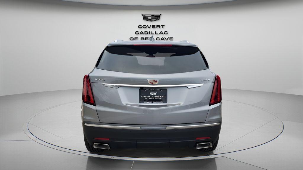 new 2025 Cadillac XT5 car, priced at $44,290