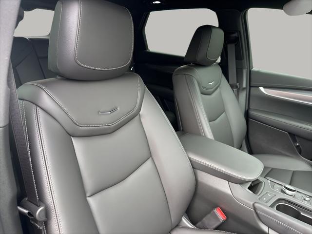 used 2025 Cadillac XT5 car, priced at $44,914