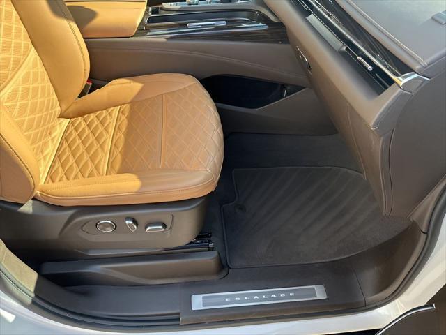 used 2022 Cadillac Escalade ESV car, priced at $59,299