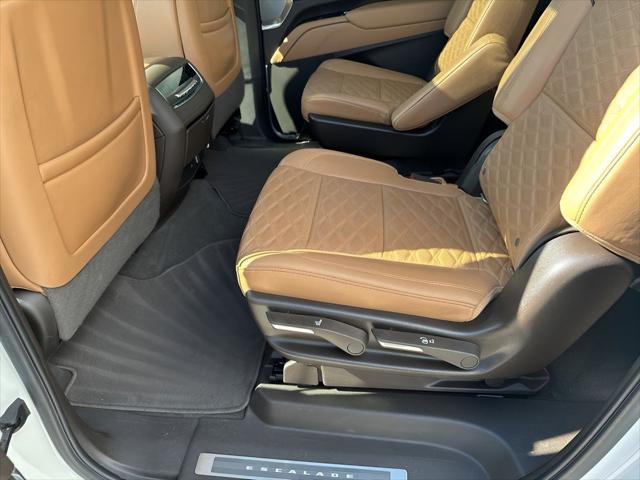 used 2022 Cadillac Escalade ESV car, priced at $59,299