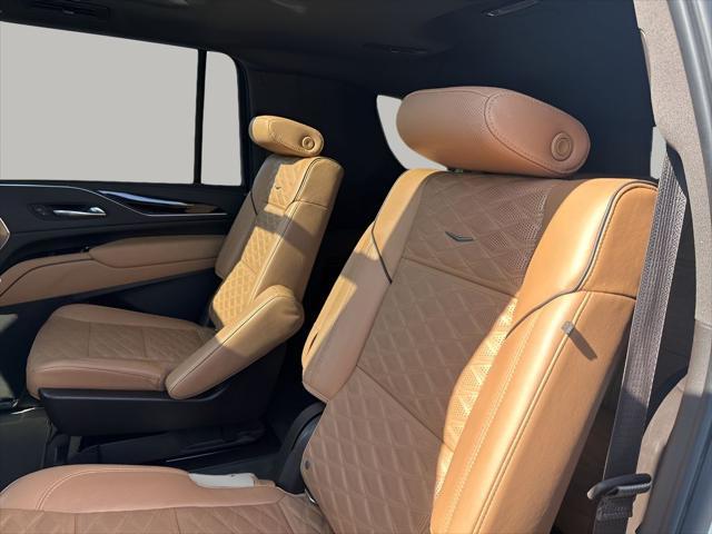 used 2022 Cadillac Escalade ESV car, priced at $59,299