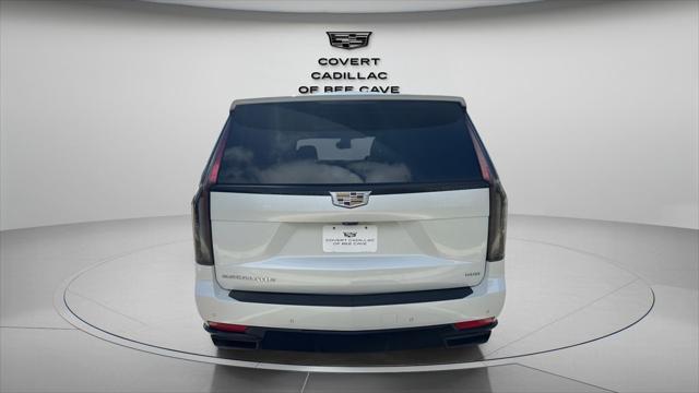 used 2022 Cadillac Escalade ESV car, priced at $59,299