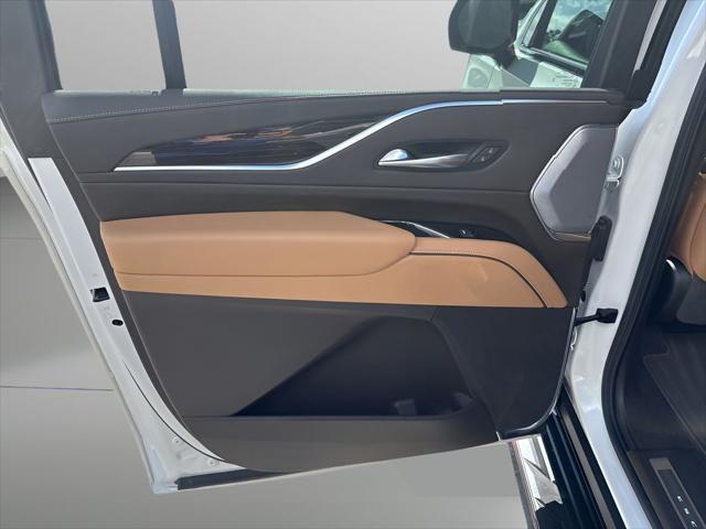 used 2022 Cadillac Escalade ESV car, priced at $59,299