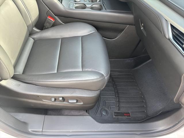used 2022 Cadillac XT4 car, priced at $30,330
