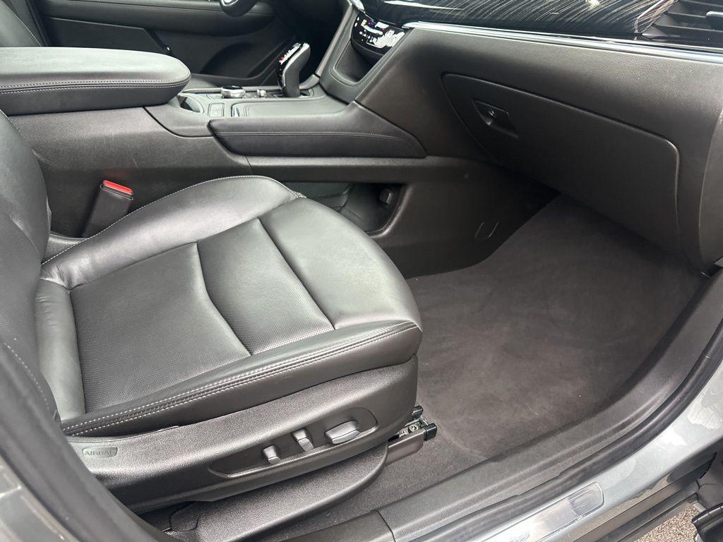 used 2025 Cadillac XT6 car, priced at $42,987