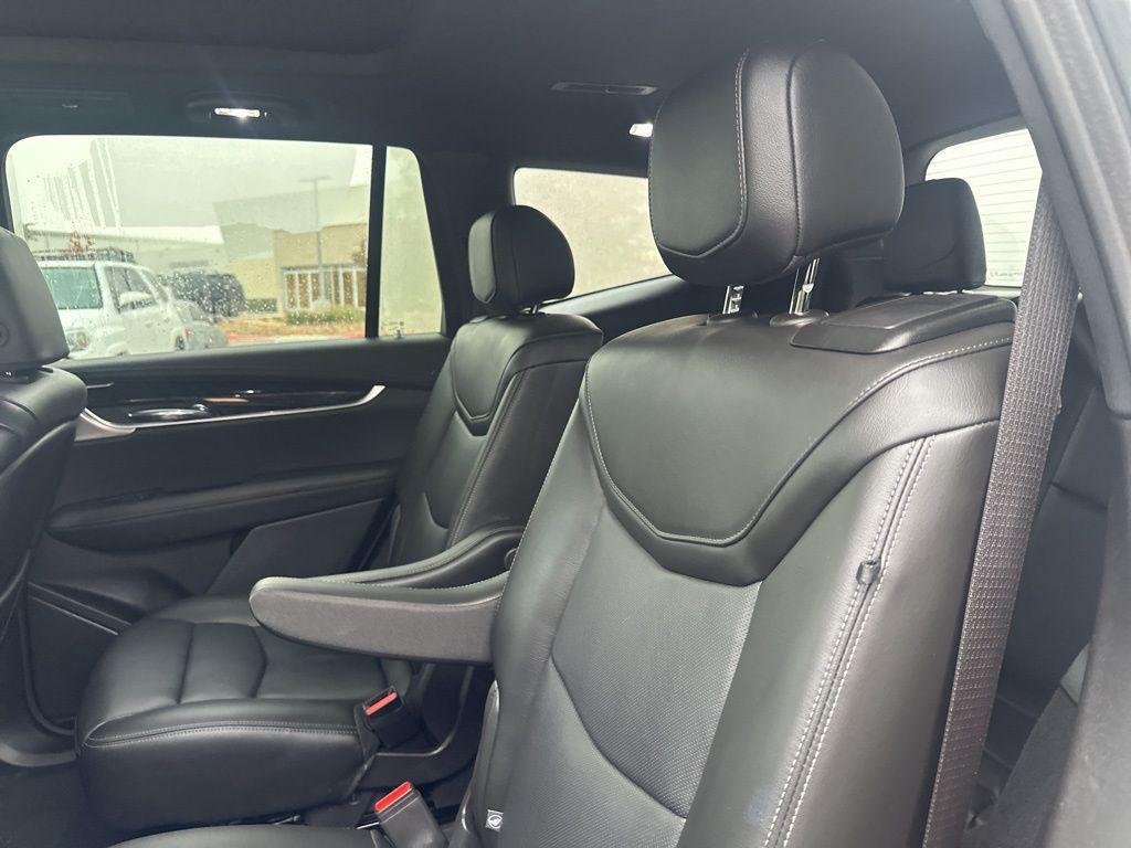 used 2025 Cadillac XT6 car, priced at $42,987