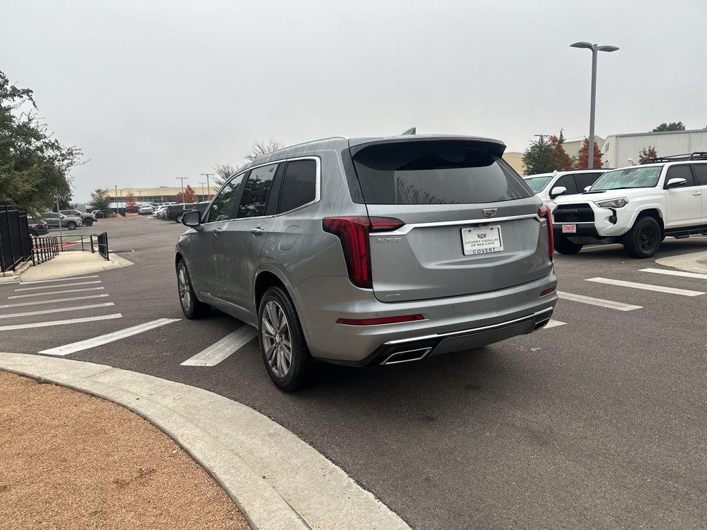 used 2025 Cadillac XT6 car, priced at $42,987