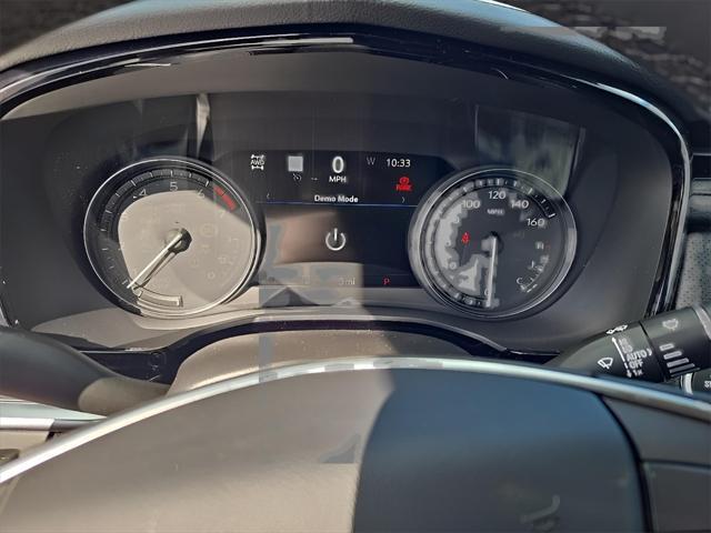 new 2025 Cadillac XT5 car, priced at $55,390
