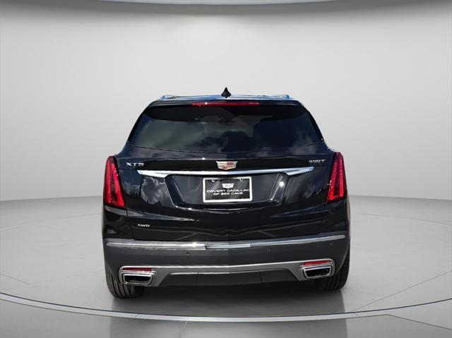 new 2025 Cadillac XT5 car, priced at $55,890