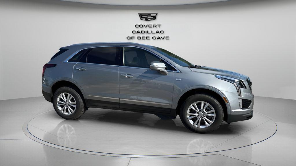 new 2025 Cadillac XT5 car, priced at $44,290