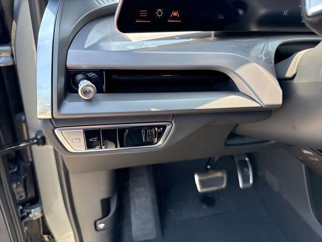 new 2026 Cadillac VISTIQ car, priced at $79,690