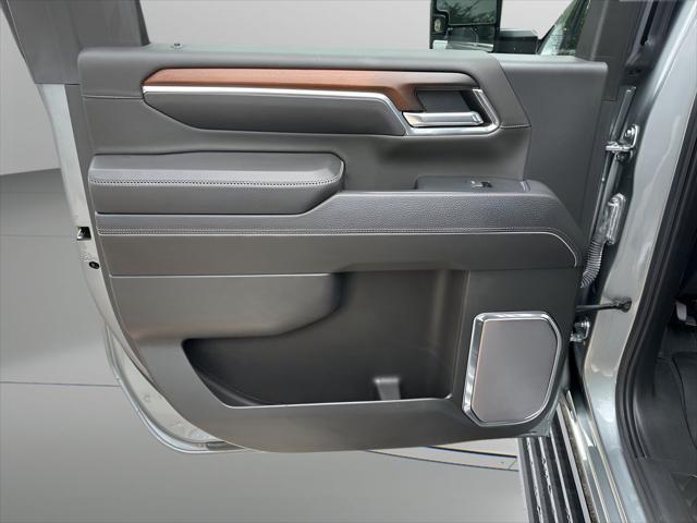 used 2024 GMC Sierra 2500 car, priced at $76,499