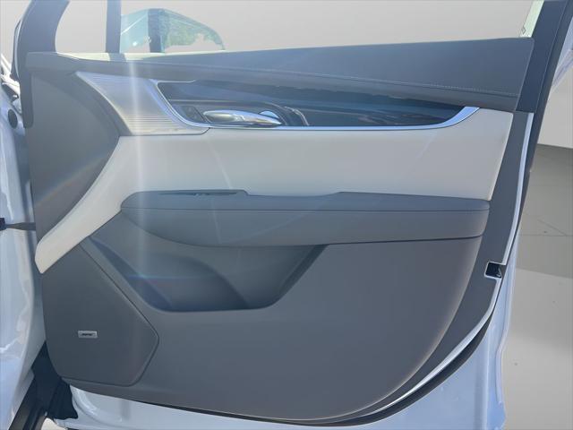 new 2025 Cadillac XT6 car, priced at $61,464