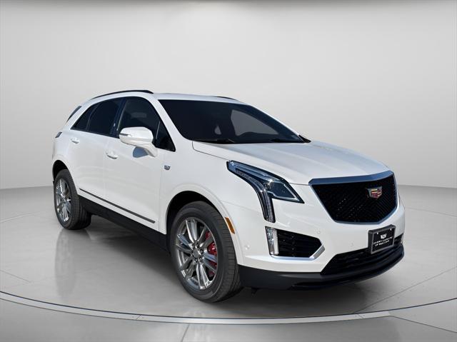 new 2025 Cadillac XT5 car, priced at $61,090