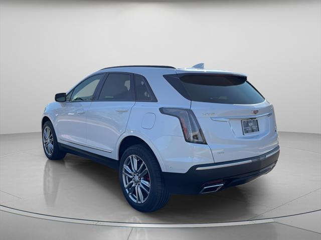 new 2025 Cadillac XT5 car, priced at $61,090