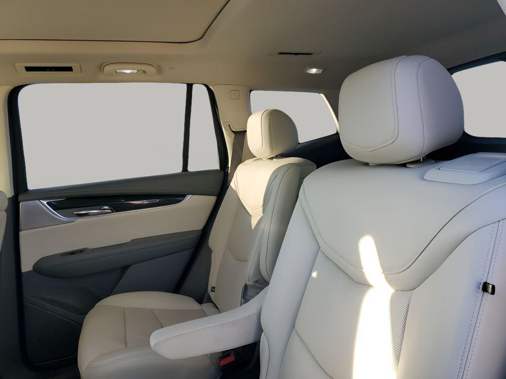 used 2020 Cadillac XT6 car, priced at $21,675