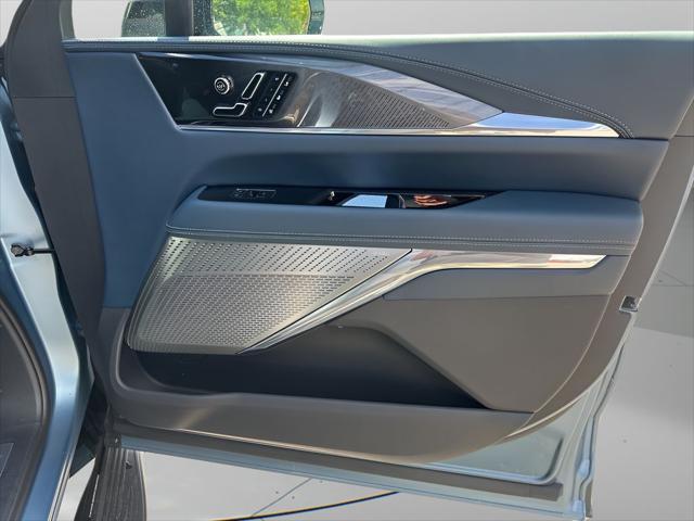new 2025 Cadillac Escalade car, priced at $165,004