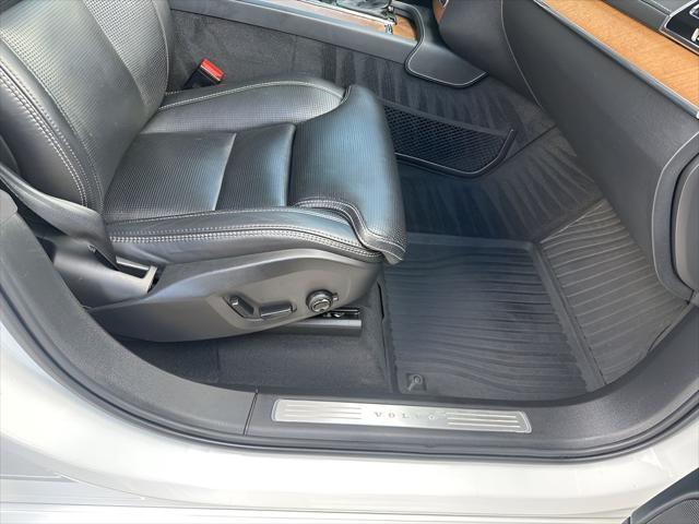 used 2020 Volvo XC90 car, priced at $32,470