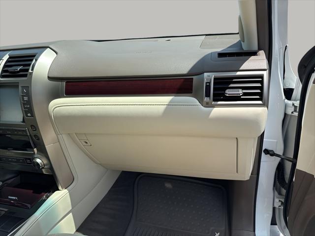 used 2019 Lexus GX 460 car, priced at $35,999