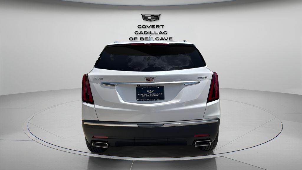 new 2025 Cadillac XT5 car, priced at $45,515