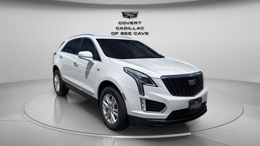 new 2025 Cadillac XT5 car, priced at $45,515