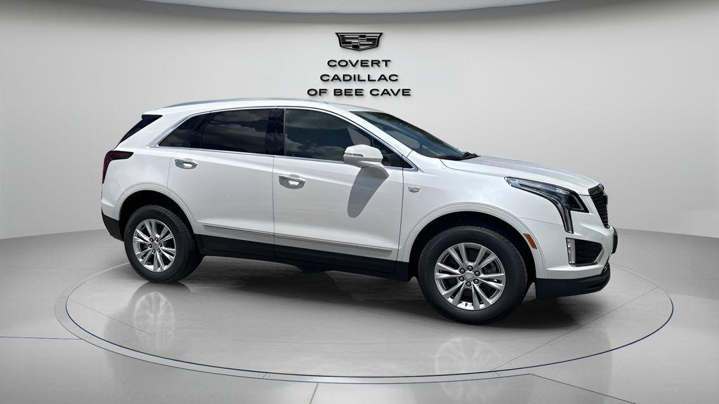 new 2025 Cadillac XT5 car, priced at $45,515
