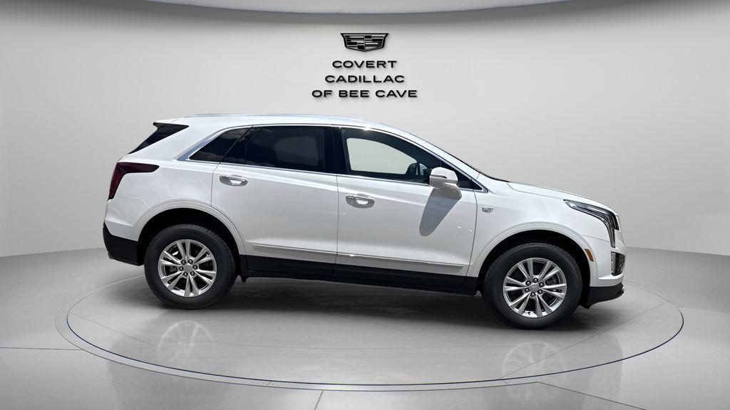 new 2025 Cadillac XT5 car, priced at $45,515