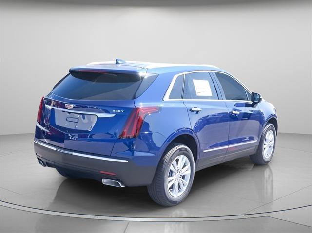 new 2025 Cadillac XT5 car, priced at $45,315