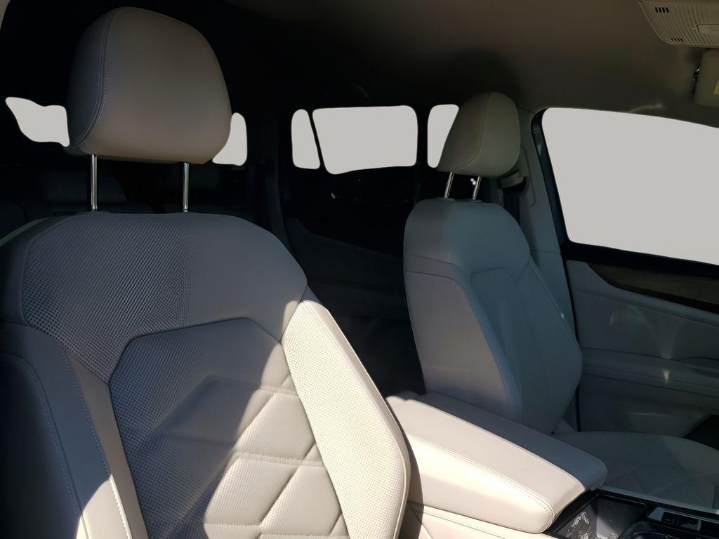 used 2024 Volkswagen Atlas car, priced at $32,644