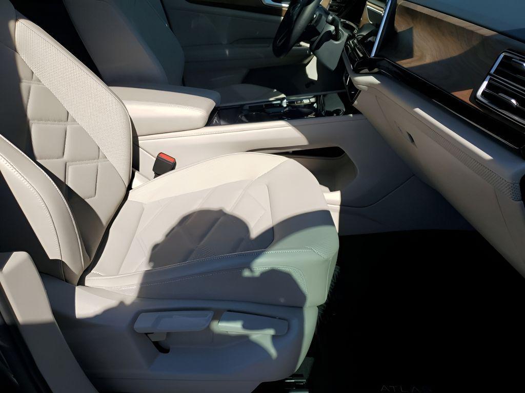 used 2024 Volkswagen Atlas car, priced at $32,644