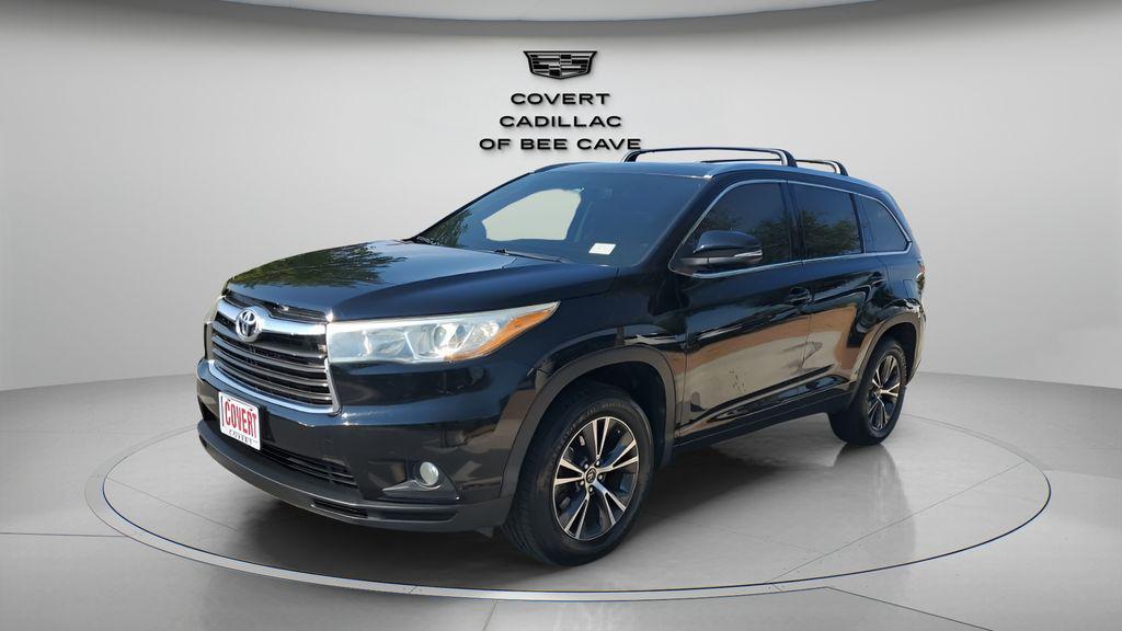 used 2016 Toyota Highlander car, priced at $19,422