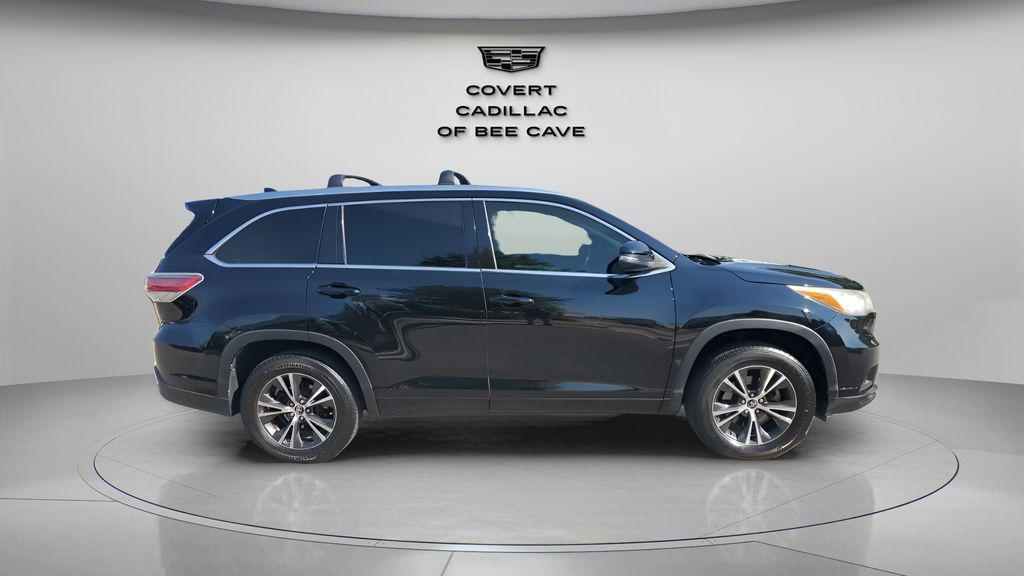 used 2016 Toyota Highlander car, priced at $19,422